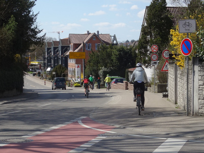 Nichtbenutzungspflichtiger Radweg entlang der Großingersheimer Straße